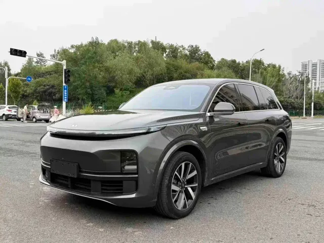 Фотография автомобиля — Li Auto L8