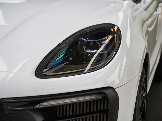 Porsche Macan — Фото автомобиля 21