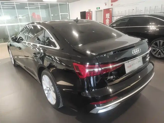 Audi A6L — Фото автомобиля 8