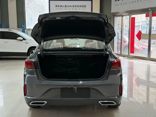 Changan Eado — Фото автомобиля 23