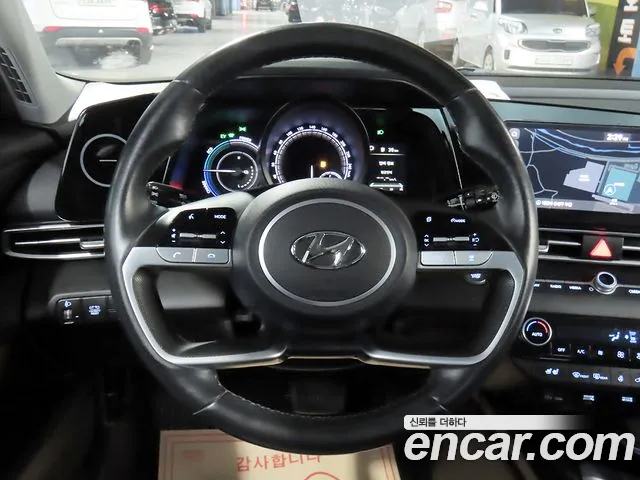 Hyundai Avante CN7 — Фото автомобиля 15