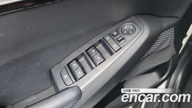 Kia Seltos New — Фото автомобиля 29