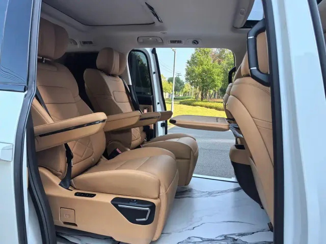 GAC Trumpchi E8 — Фото автомобиля 18
