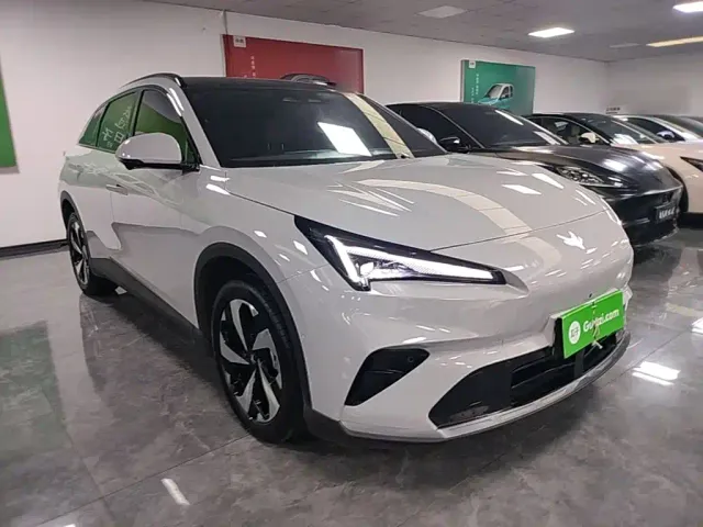 Arcfox Alpha T5 — Фото автомобиля 3
