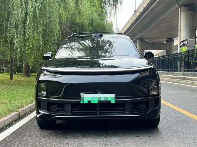 Li Auto L9 — Фото автомобиля 3