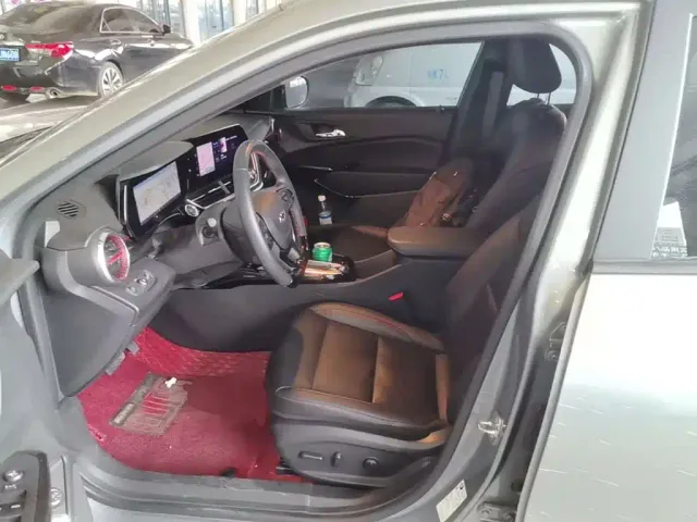 Chevrolet Seeker — Фото автомобиля 14