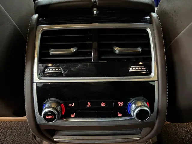 BMW 7 Series — Фото автомобиля 15