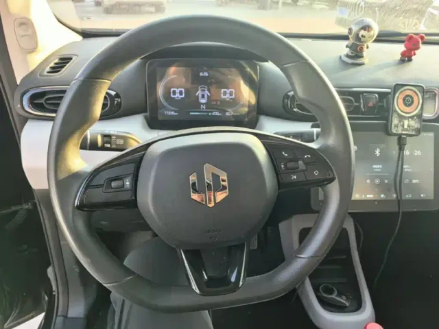 Leapmotor T03 — Фото автомобиля 10