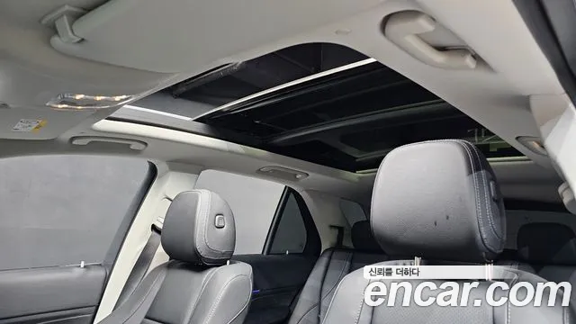 Mercedes-Benz GLE-Class — Фото автомобиля 28