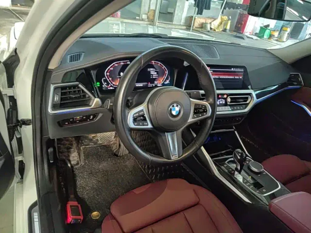BMW 3 Series — Фото автомобиля 9