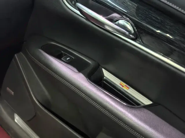 Cadillac XT5 — Фото автомобиля 13