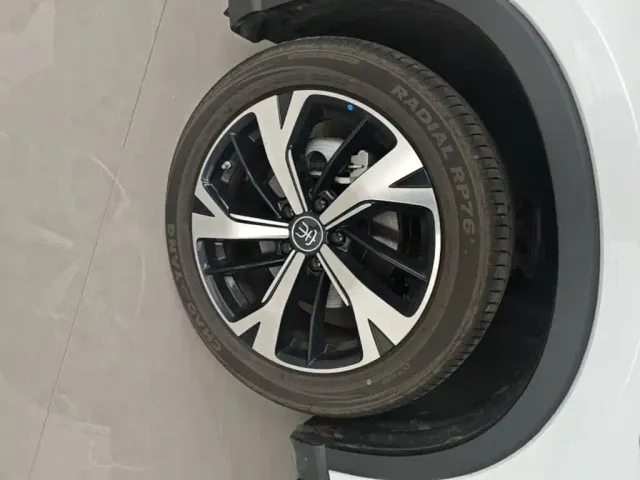 BYD Song Pro — Фото автомобиля 22