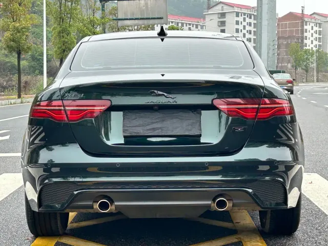 Jaguar XEL — Фото автомобиля 7