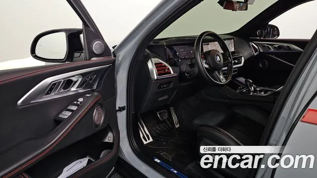BMW XM — Фото автомобиля 10