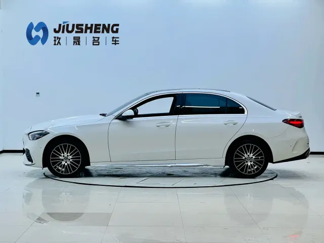 Mercedes-Benz C-Class — Фото автомобиля 3