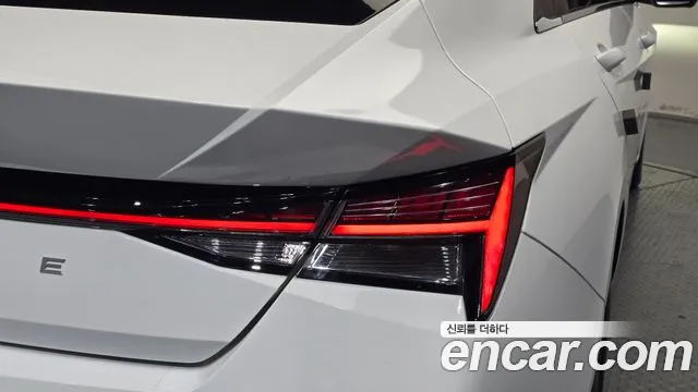 Hyundai Avante CN7 — Фото автомобиля 8