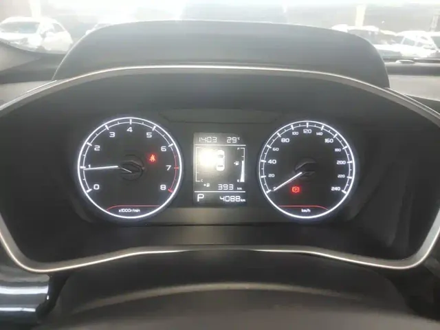 Geely Binyue — Фото автомобиля 11