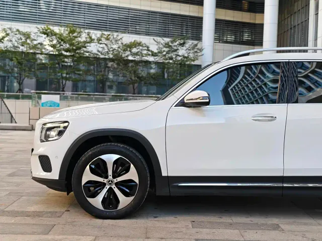 Mercedes-Benz GLB-Class — Фото автомобиля 6
