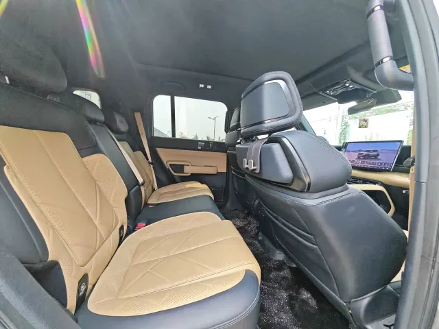 BYD FangChengBao Leopard 5 — Фото автомобиля 8