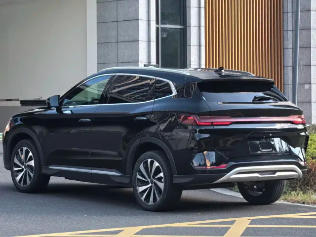 BYD Song PLUS — Фото автомобиля 5