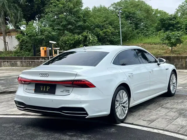Audi A7L — Фото автомобиля 6