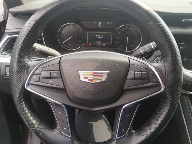 Cadillac XT5 — Фото автомобиля 15