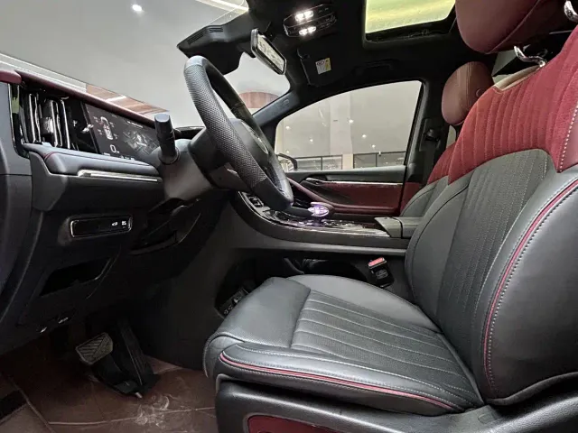 GAC Trumpchi M8 — Фото автомобиля 15