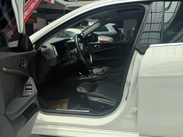 BMW 2 Series — Фото автомобиля 4