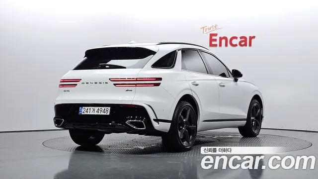Genesis GV70 2.5T Бензин AWD — Фото автомобиля 2