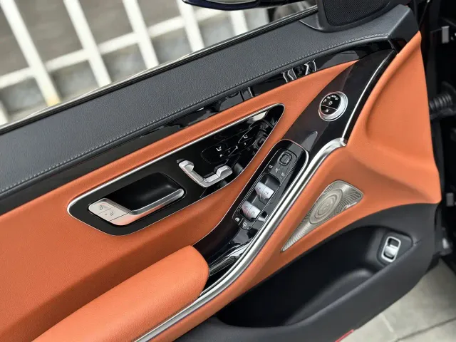 Mercedes-Benz S-Class — Фото автомобиля 10