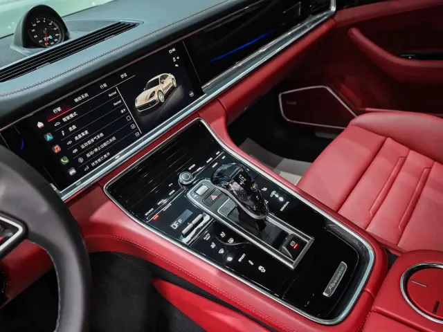 Porsche Panamera — Фото автомобиля 17