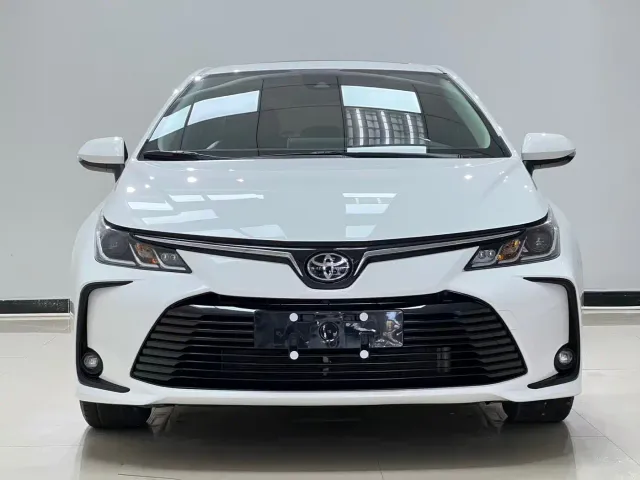 Toyota Corolla — Фото автомобиля 2