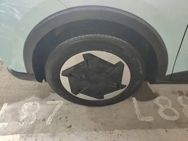 Geely Geometry E Firefly — Фото автомобиля 22