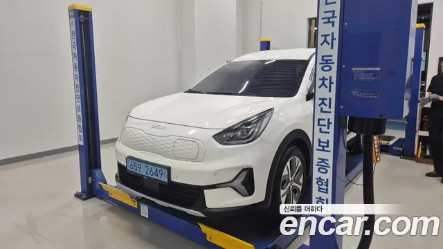 Kia Niro Niro Plus Air — Фото автомобиля 26