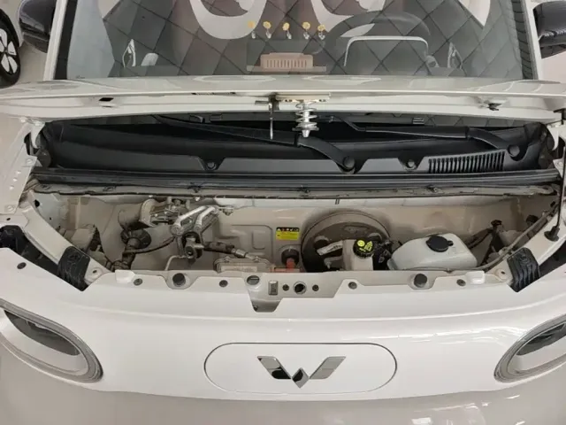 Wuling Hongguang Mini EV — Фото автомобиля 15