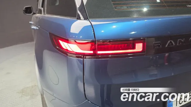Land Rover Range Rover Sport — Фото автомобиля 19