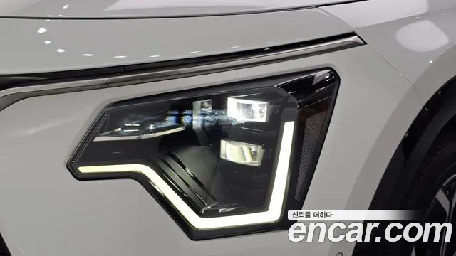 Kia Niro The All New Niro Signature — Фото автомобиля 22