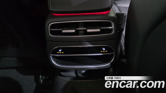 Genesis GV70 — Фото автомобиля 19