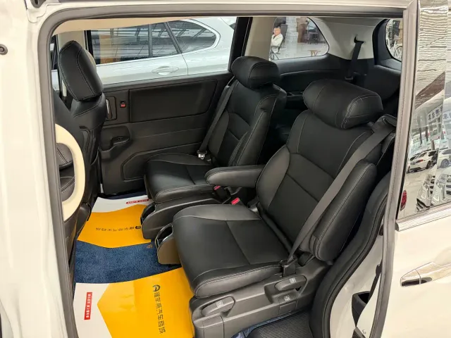 Honda Odyssey — Фото автомобиля 11