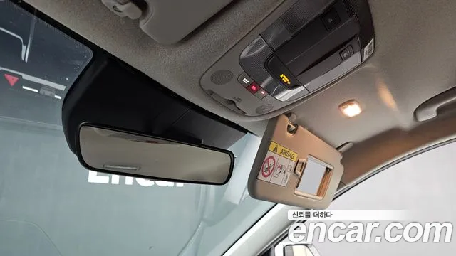 Kia Niro — Фото автомобиля 30