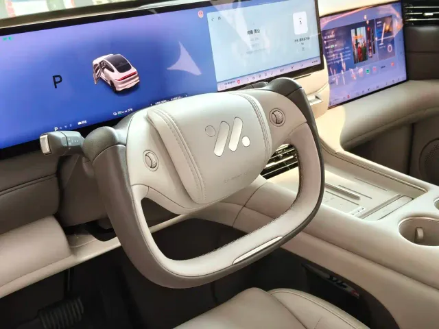 IM Motors LS6 — Фото автомобиля 8
