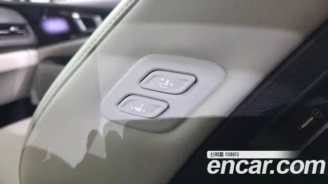 Kia Canival Carnival 4 поколение Дизель 9 мест Signature — Фото автомобиля 16