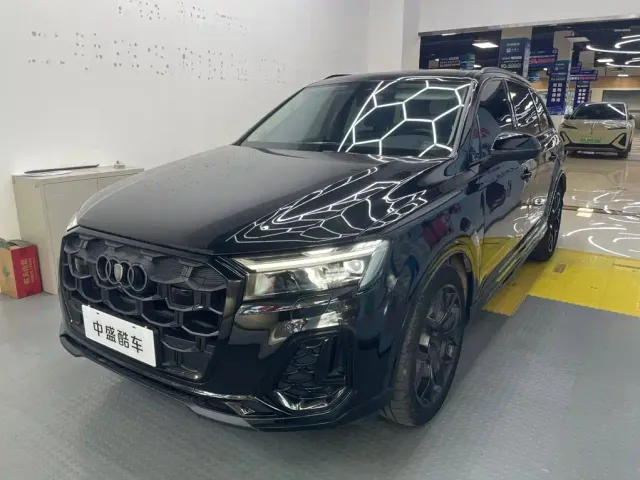 Фотография автомобиля — Audi Q7