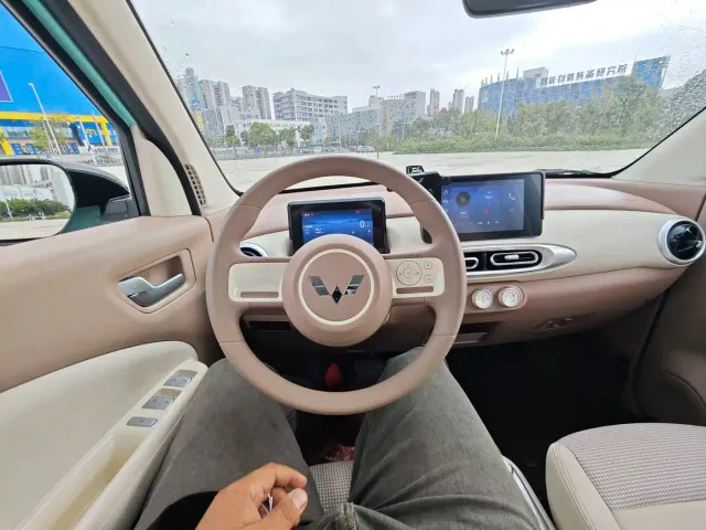 Wuling Hongguang Mini EV — Фото автомобиля 10