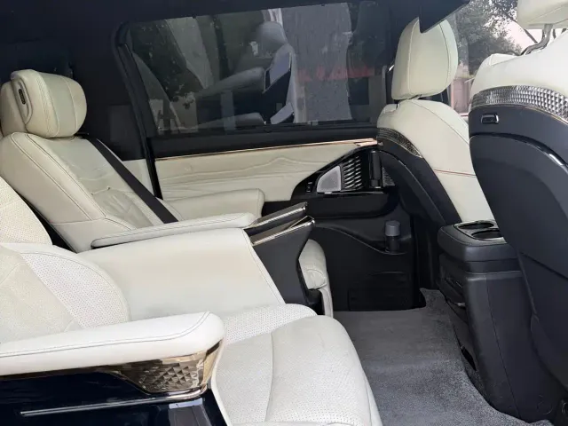GAC Trumpchi M8 — Фото автомобиля 10