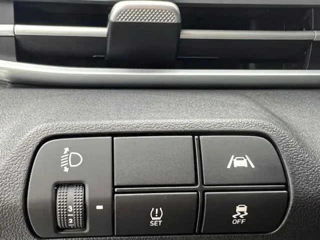 Hyundai Elantra — Фото автомобиля 15