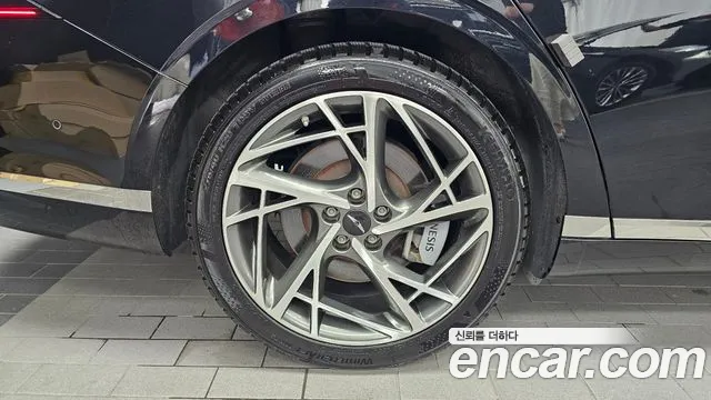Genesis G90 Бензин 3.5 турбо AWD — Фото автомобиля 5