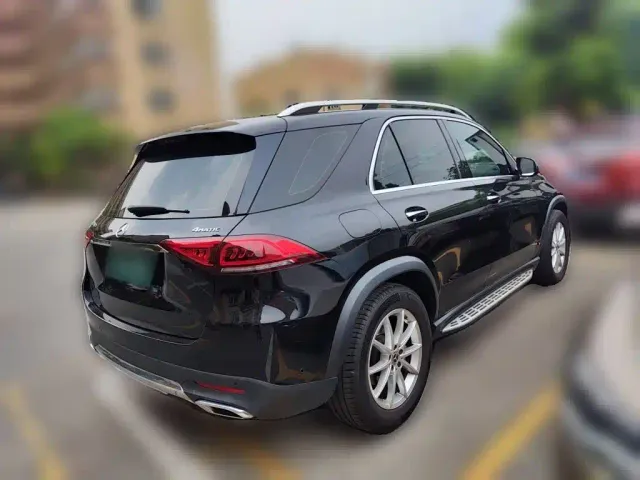 Mercedes-Benz GLE-Class — Фото автомобиля 4