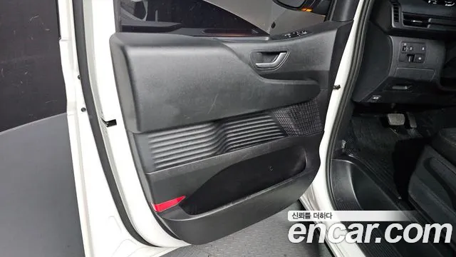 Hyundai Staria — Фото автомобиля 24