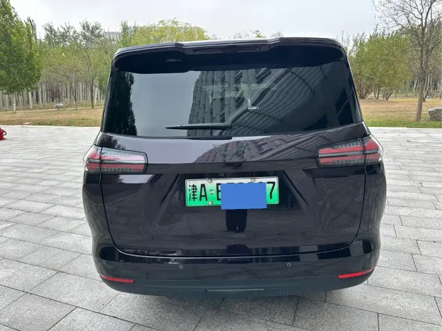 Wuling Starlight 730 — Фото автомобиля 5